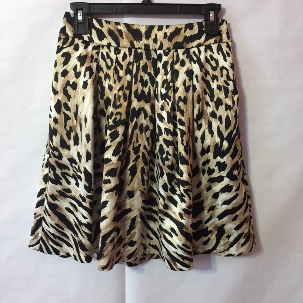 WHBM Pleated Leopard Print A-Line Skirt Size 00